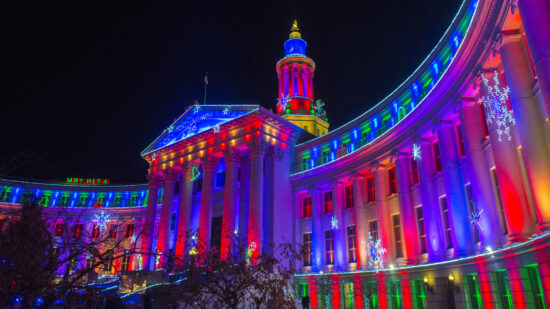 So many holiday lights in the Mile High City make it worthwhile to visit Denver in the winter. #Denver #holidaylights #winterwonderland