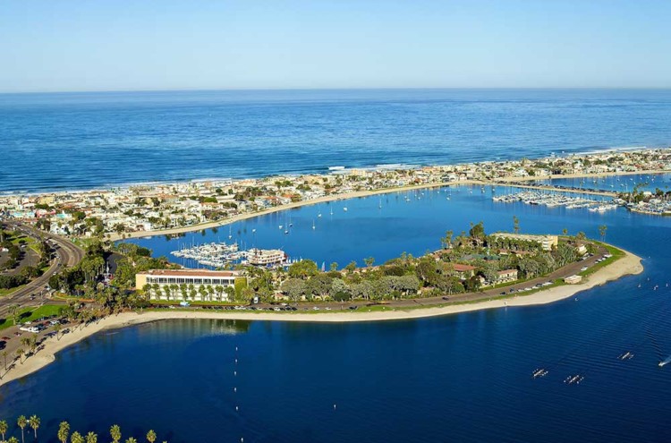 Bahia San Diego, a hotel near Mission Beach.