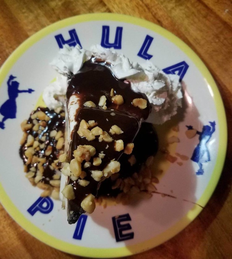 TravelingMom recently visited Hawaii and found the best kid friendly restaurants on Maui. Our Research TravelingMom breaks down some of the favorites.