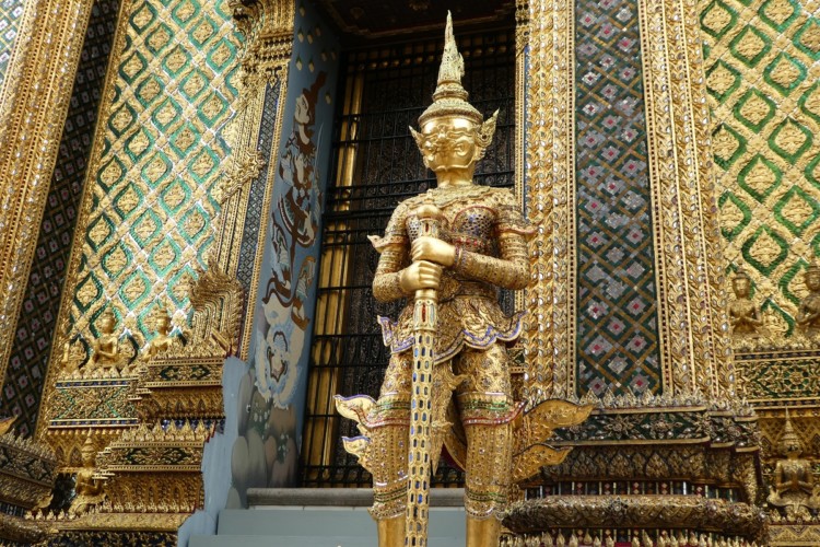 The Buddhist temples in Thailand are stunning. See them when you visit Thailand with kids.