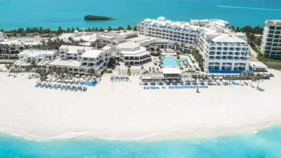 Panama Jack Resorts Cancun - Family Friendly, all-inclusive and ready for your next Mexico beach vacation.